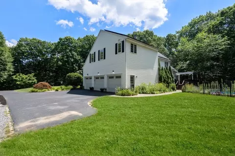 Exterior - 66 Glenview St, Upton, MA 01568 photo 12 of 13