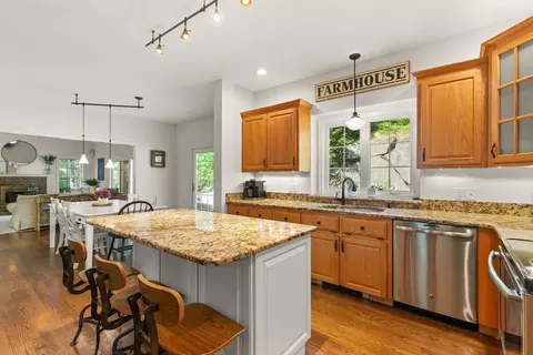 Kitchen - 2 Brookside St, Upton, MA 01568 photo 2 of 5