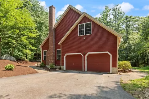 Exterior - 2 Brookside St, Upton, MA 01568 photo 5 of 8