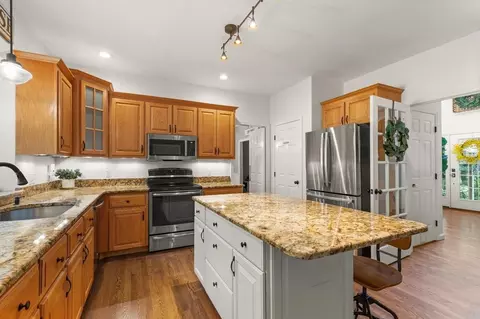Kitchen - 2 Brookside St, Upton, MA 01568 photo 3 of 5