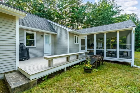 Exterior - 167 Willow St, Acton, MA 01720 photo 8 of 9