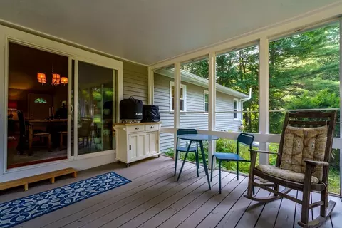 Exterior - 167 Willow St, Acton, MA 01720 photo 6 of 9