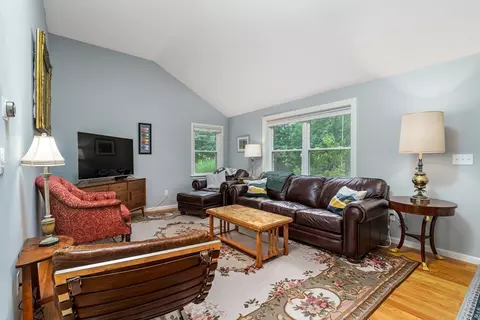 Living - 167 Willow St, Acton, MA 01720 photo 2 of 5