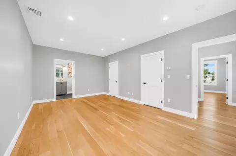 Bedroom - 49 Chestnut St # A, Wakefield, MA 01880 photo 1 of 7