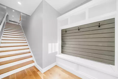 Entry Way - 49 Chestnut St # A, Wakefield, MA 01880 photo 1 of 8