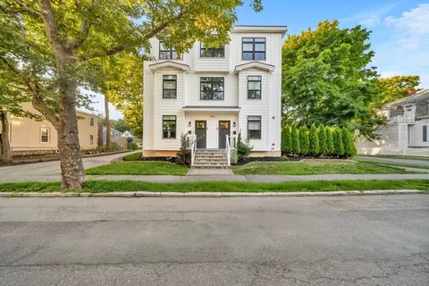Exterior - 49 Chestnut St # A, Wakefield, MA 01880 photo 6 of 7