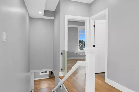 Entry Way - 49 Chestnut St # A, Wakefield, MA 01880 photo 7 of 8