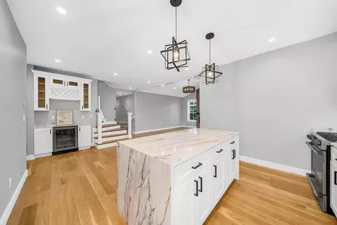 Entry Way - 49 Chestnut St # A, Wakefield, MA 01880 photo 3 of 8