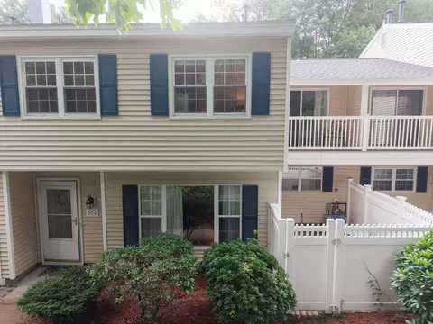 506 Edgebrook Dr #506, Boylston, MA 01505