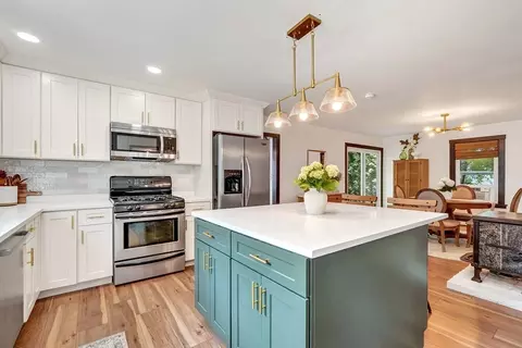 Kitchen - 6 Elm Ct, Maynard, MA 01754 photo 1 of 5