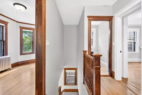 Entry Way - 103-105 Colbourne Cres, Brookline, MA 02445 photo 2 of 5
