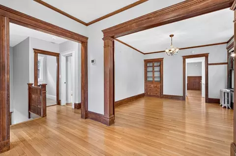 Living - 103-105 Colbourne Cres, Brookline, MA 02445 photo 4 of 4