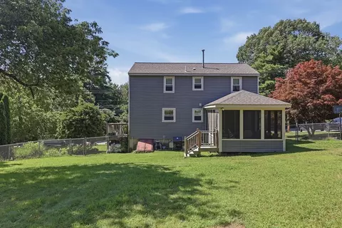 251 Totman St, Lowell, MA 01854