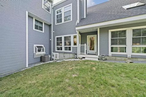 Exterior - 2 Rivers Edge Rd #2, Hull, MA 02045 photo 5 of 6