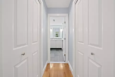 Entry Way - 2 Rivers Edge Rd #2, Hull, MA 02045 photo 7 of 7
