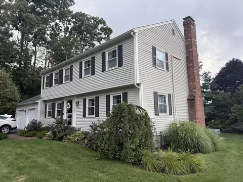 4 Robertson Rd, Auburn, MA 01501