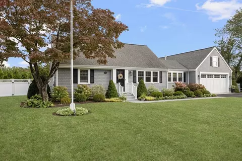 129 Fieldwood Ave, Seekonk, MA 02771