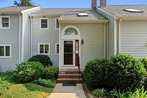 241 Carver Rd #7, Plymouth, MA 02360