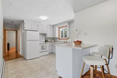 54 Manhattan Rd, Worcester, MA 01602 photo 8