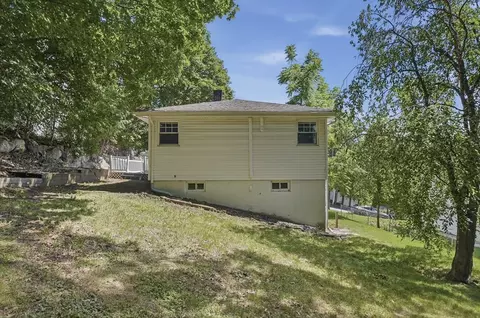 54 Manhattan Rd, Worcester, MA 01602 photo 26