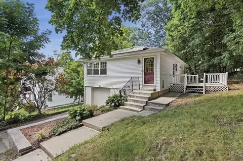 54 Manhattan Rd, Worcester, MA 01602 photo 23
