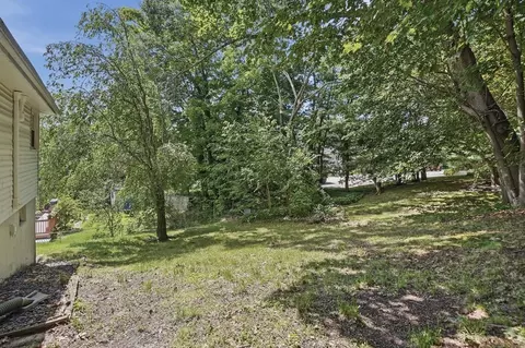 54 Manhattan Rd, Worcester, MA 01602 photo 28
