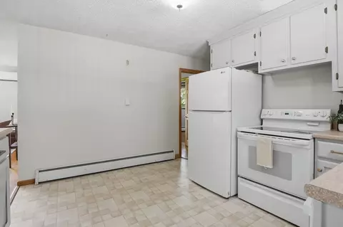 54 Manhattan Rd, Worcester, MA 01602 photo 10
