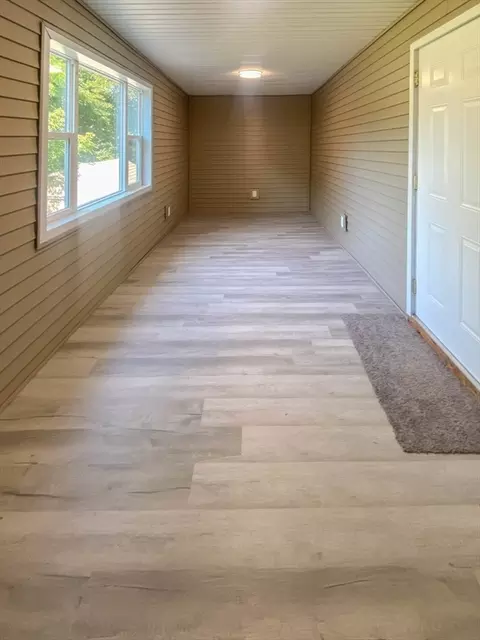 Exterior - 6 Carter St, Webster, MA 01570 photo 4 of 8