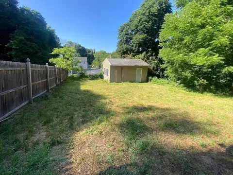 Exterior - 6 Carter St, Webster, MA 01570 photo 7 of 8