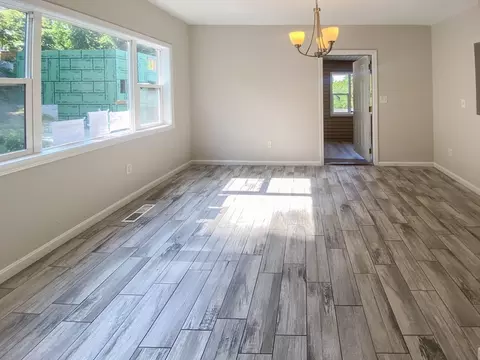 Living - 6 Carter St, Webster, MA 01570 photo 1 of 4