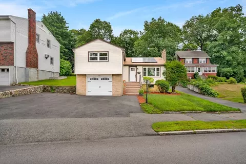 566 Main St, Stoneham, MA 02180