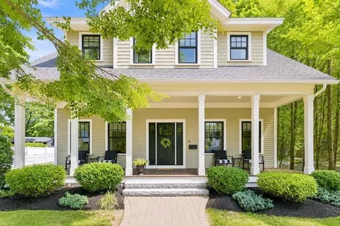 18 Moseley Ave, Newburyport, MA 01950