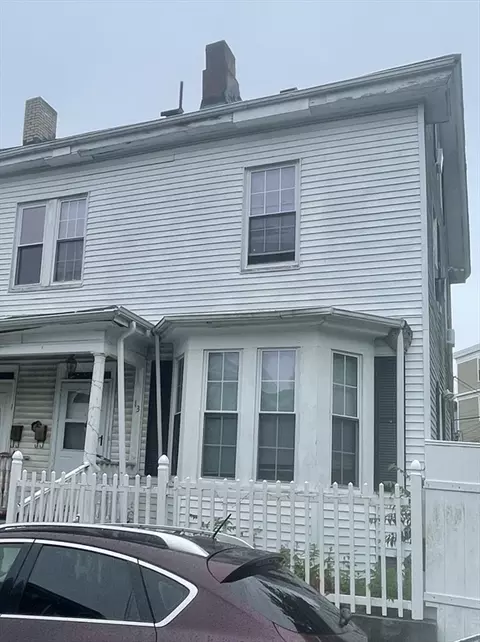 13 Stafford St, Boston, MA 02119