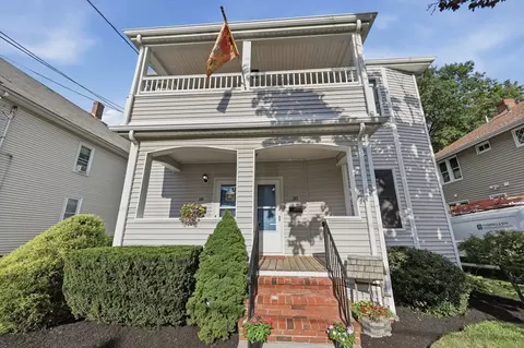 18-20 Endicott St, Quincy, MA 02169