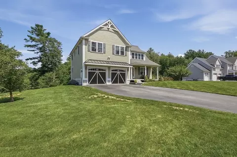 31 Bristol Rd, Pembroke, MA 02359