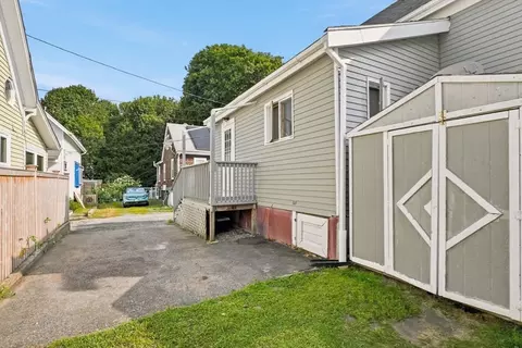 Exterior - 8 Sylvan St, Gloucester, MA 01930 photo 5 of 5