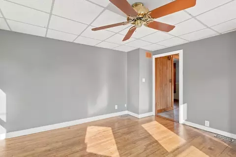 Living - 8 Sylvan St, Gloucester, MA 01930 photo 2 of 2