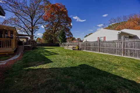 68 Parenteau Dr, Chicopee, MA 01020 photo 34