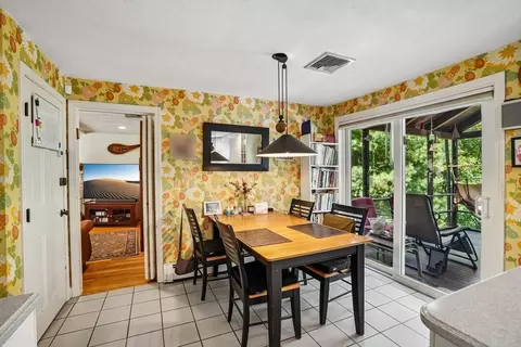 Dining - 33 Carter Dr, Framingham, MA 01701 photo 1 of 3