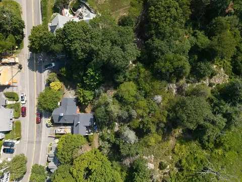 View/Area - 166 Hull St, Hingham, MA 02043 photo 4 of 7