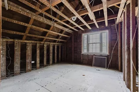 Bedroom - 166 Hull St, Hingham, MA 02043 photo 1 of 3