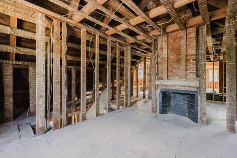 Bedroom - 166 Hull St, Hingham, MA 02043 photo 2 of 3
