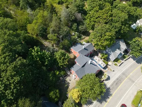 View/Area - 166 Hull St, Hingham, MA 02043 photo 2 of 7
