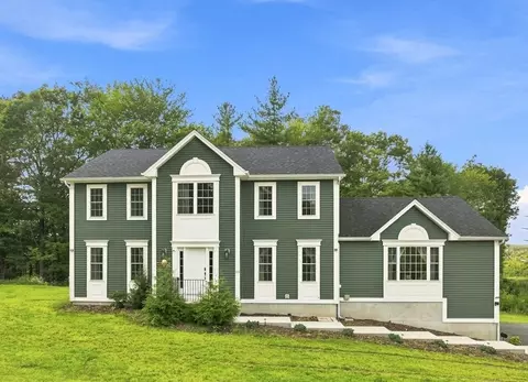 25 Greenbriar Dr, Shrewsbury, MA 01545