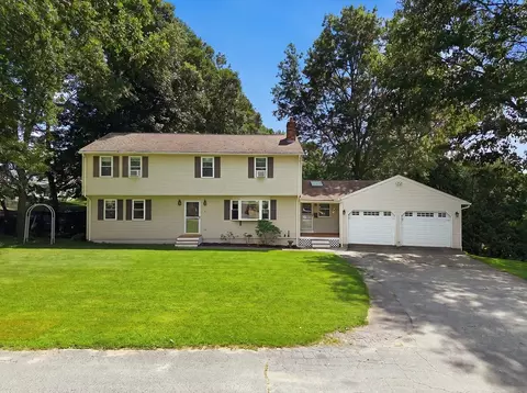 2 Birch St, Oxford, MA 01540