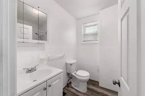 Bath - 95 Flint St, Fall River, MA 02723 photo 3 of 4