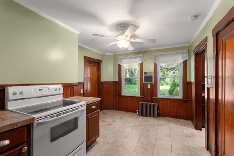 Kitchen - 7 Upper Beacon St # -A, Maynard, MA 01754 photo 1 of 1