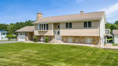 Exterior - 38 Cushing Ln, Acushnet, MA 02743 photo 3 of 11