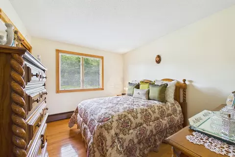Bedroom - 38 Cushing Ln, Acushnet, MA 02743 photo 1 of 6