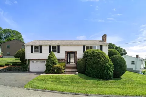 31 Phillips Cir, Waltham, MA 02452